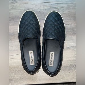 Women’s Steve Madden Slip On shoes size 9